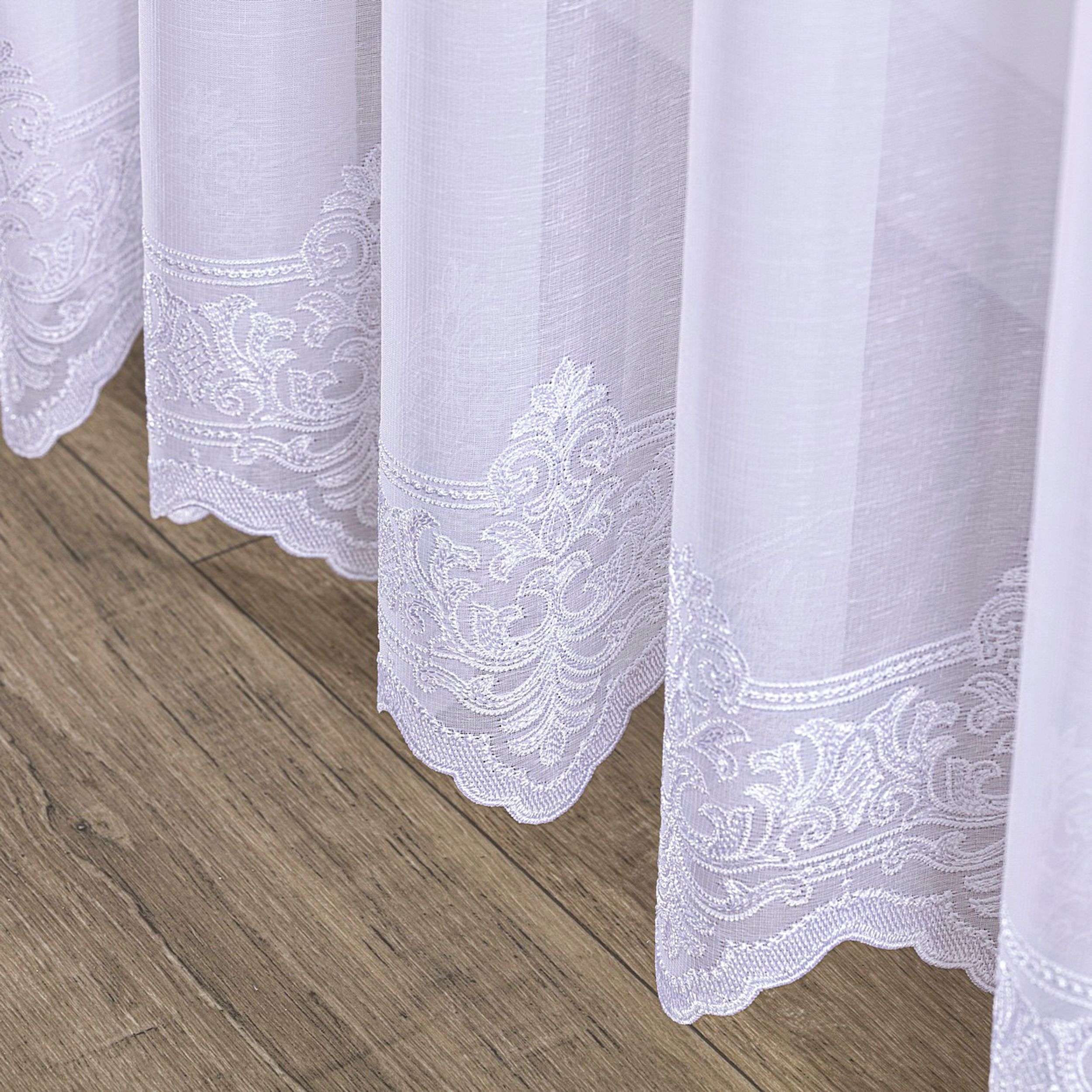 Voile 186-36 valkoinen kohokuvioidulla kuviolla