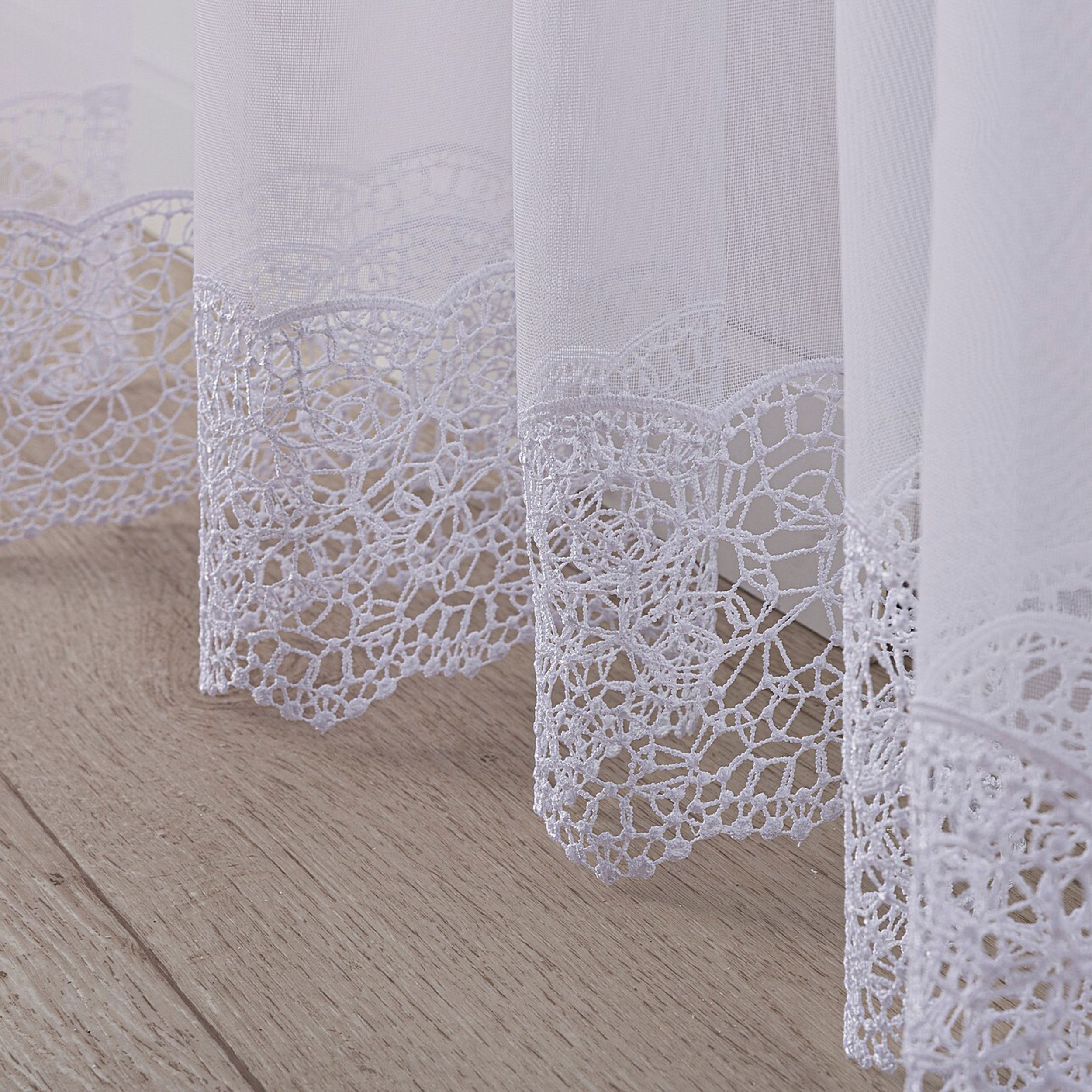 Voile 186-50 valkoinen kuviolla